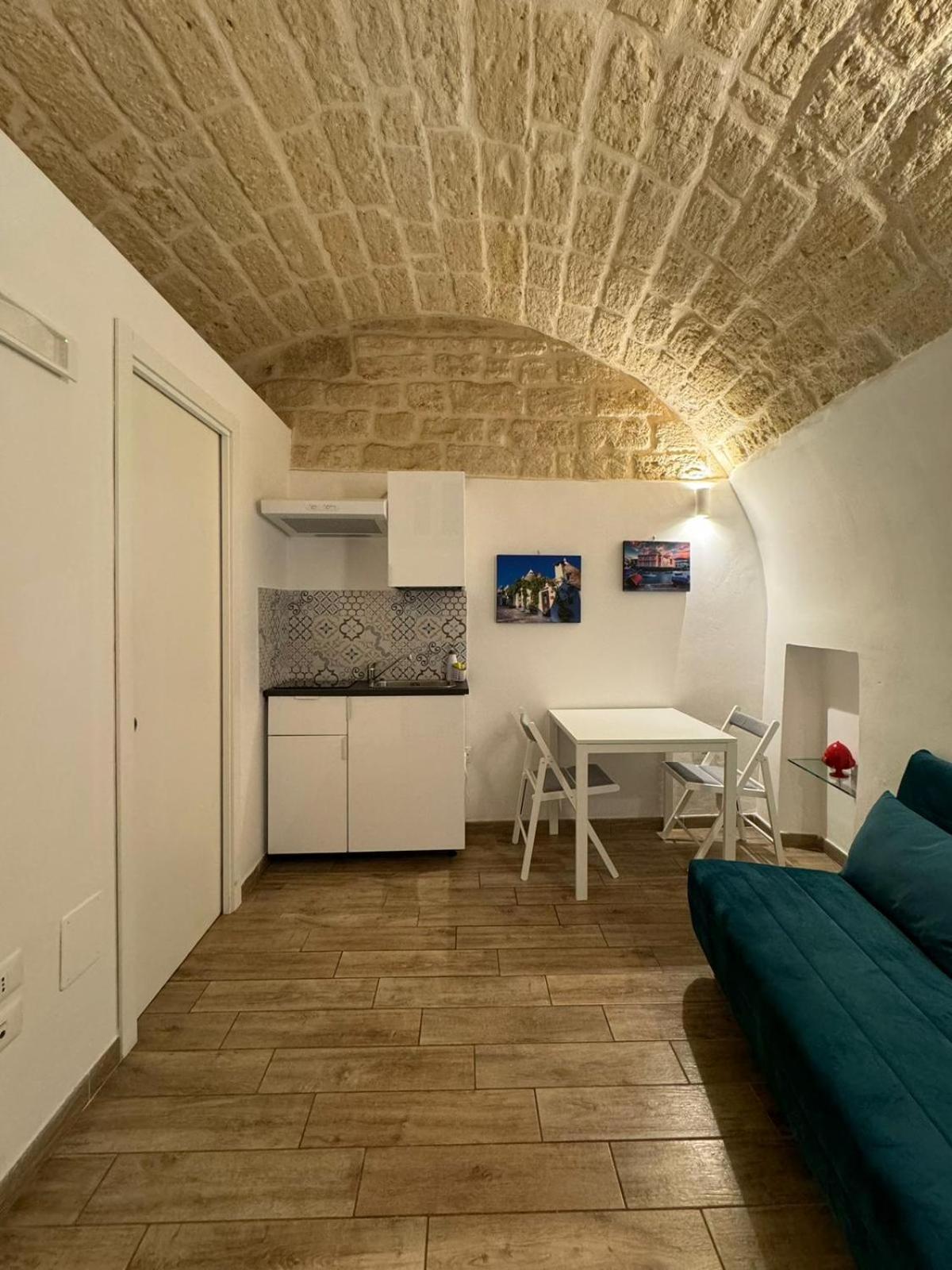 Corte Del Carmine Bari Luaran gambar