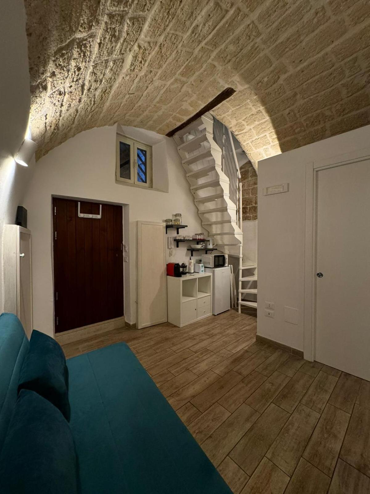 Corte Del Carmine Bari Luaran gambar